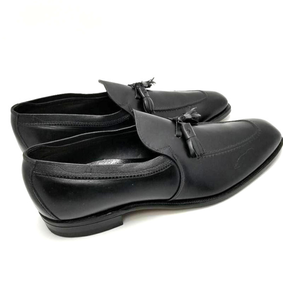 Johnston & Murphy Men Loafer Tasseled Leather Shoe - Picture 9 of 10